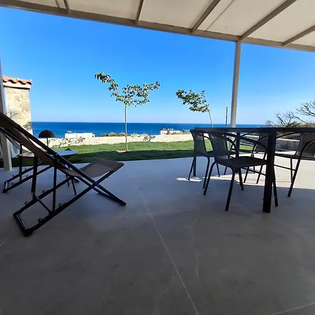 Almira House Tatil Evi